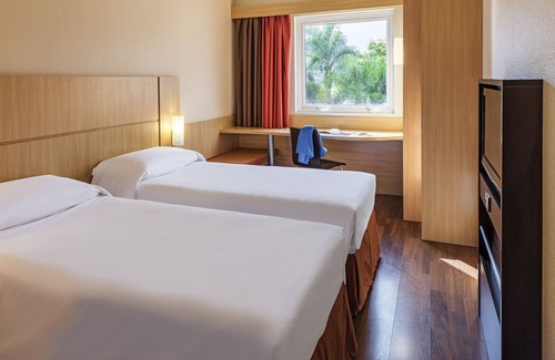 Viarme Hotel | ibis Nantes Centre Tour Bretagne