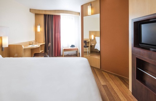 Viarme Hotel | ibis Nantes Centre Tour Bretagne