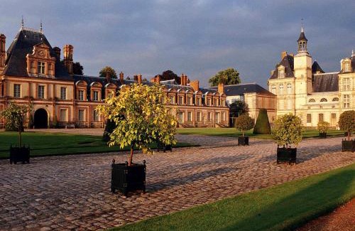 Nemours Hotel | ibis Nemours