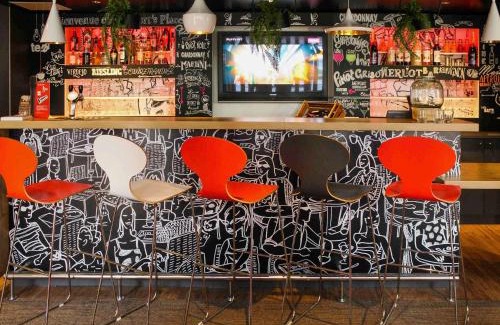 Gennevilliers Hotel | ibis Paris Gennevilliers