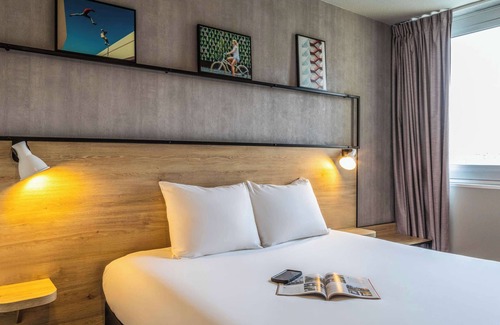 Gennevilliers Hotel | ibis Paris Gennevilliers