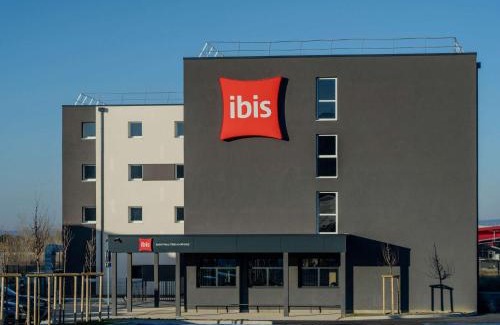 Saint-Paul-Trois-Chateaux Hotel | ibis Saint Paul Trois Chateaux