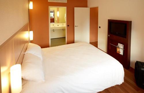 Chasseneuil-du-Poitou Hotel | ibis Site du Futuroscope