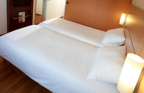 Chasseneuil-du-Poitou Hotel | ibis Site du Futuroscope