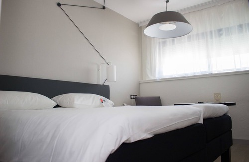 Chasseneuil-du-Poitou Hotel | ibis Site du Futuroscope