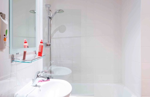 Asnieres-sur-Seine Hotel | ibis Styles Asnières Centre