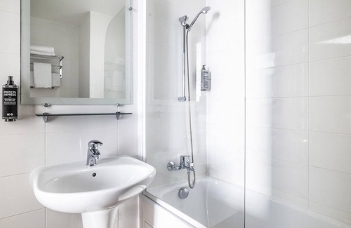 Asnieres-sur-Seine Hotel | ibis Styles Asnières Centre