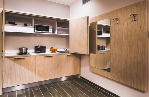 Aeropole Science Park Hotel | Ibis Styles Charleroi Airport Aero44