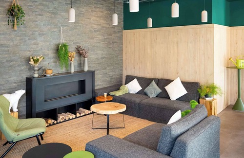 Chatenay-Malabry Hotel | Ibis Styles Chatenay-Malabry Paris Sud