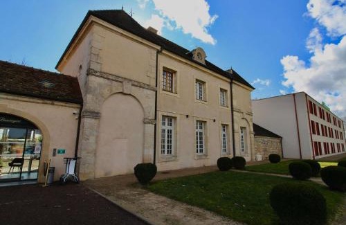 Longvic Hotel | ibis Styles Dijon Sud Domaine De Beauregard 21600 Longvic