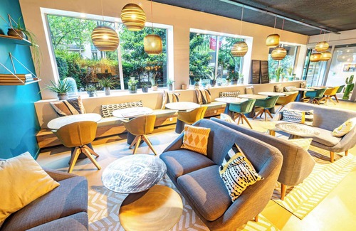 Republique–Point-du-Jour Hotel | ibis Styles Paris 16 Boulogne