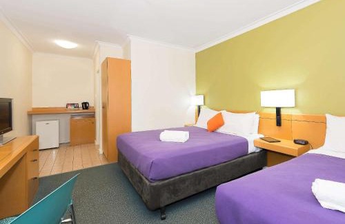 Tarcoola Beach Hotel | ibis Styles Geraldton