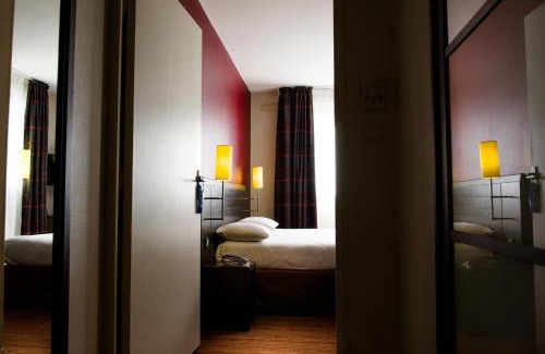 Nantes Centre Hotel | ibis Styles Nantes Centre Place Royale