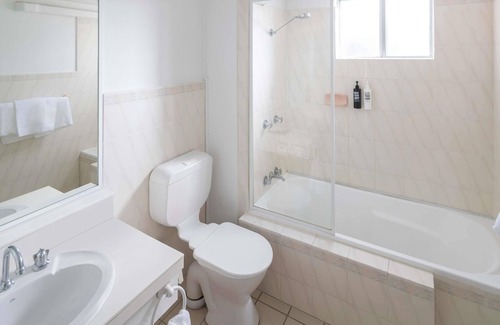 Orange East Hotel | ibis Styles Orange