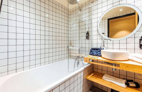 Quartier Saint-Clement - Jardin des Plantes Hotel | ibis Styles Rouen Centre Rive Gauche
