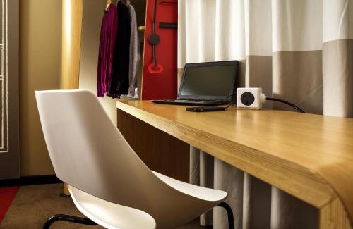 St. Thomas Hotel | ibis Swansea