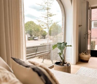Molenbeersel House | Ibiza LOFT MOLN