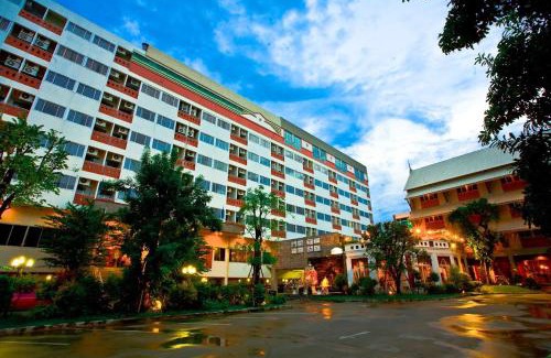 Talat Phlu Hotel | iCheck inn Thapra