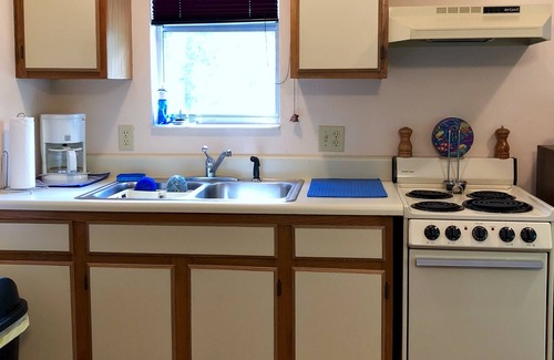 Branford Cottage | Ichetucknee Springs/Ginnie Springs/Santa Fe River at the Hideaway Cottage