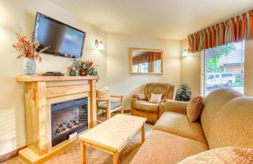 Sunnyslope Apartment | Icicle Village Resort 401 Aspen Abode