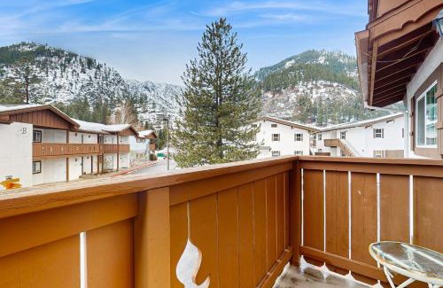 Downtown Leavenworth Apartment | Icicle Village Resort Condo #407