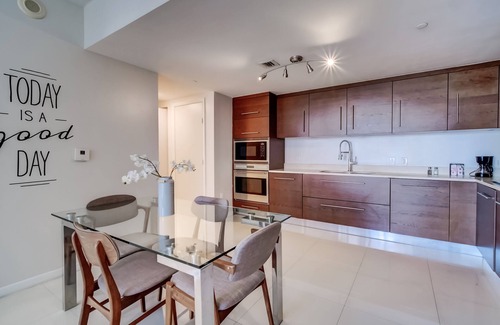 Downtown Miami Condo | ★ICON OCEAN VIEW - W Hotel Amenities ★