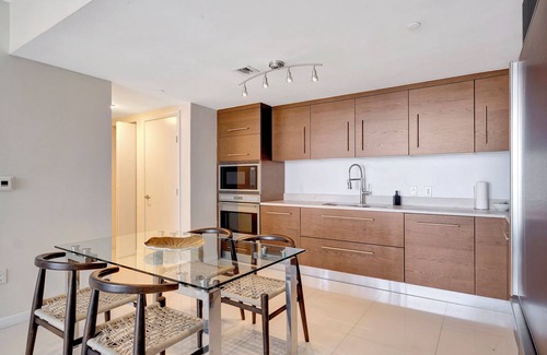 Downtown Miami Condo | ★ICON OCEAN VIEW - W Hotel Amenities ★