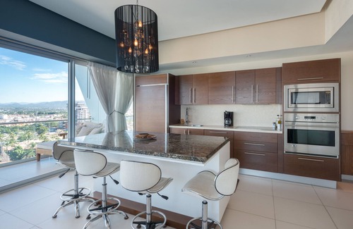North Hotel Zone Condo | Icon Panoramic Views Ocean Beach Front Best Pool & SPA