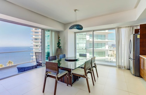 Puerto Vallarta Condo | Icon Stunning Ocean Views, 2 Bedrooms 2 bath Icon Condo