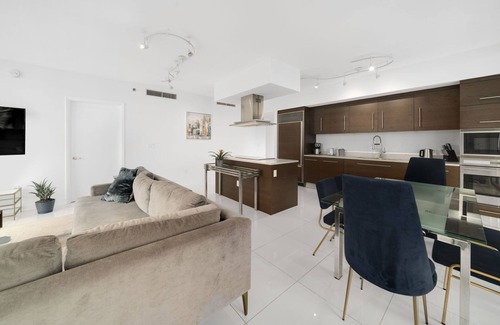 Downtown Miami Condo | ICON W BRICKELL BY IMD MIAMI VACATION RENTALS OCEAN VIEW 2BR/2BA