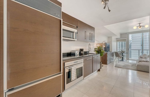 Downtown Miami Condo | ICON W BRICKELL BY IMD MIAMI VACATION RENTALS COZY STUDIO