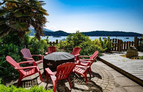 Gibsons House | Iconic 3-Story Waterfront 'Marina House' w/View