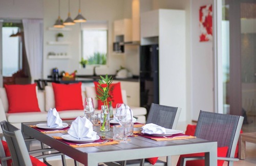 Chaweng City Center Villa | Iconic experience in a relaxing home