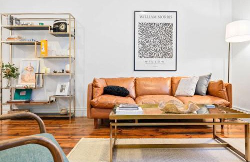 Melbourne Central Business District Apartment | Iconic Melbourne CBD Heritage Apt on Flinders