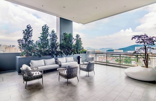 Kampung Sungai Nibong Apartment | Iconic Regency by Stellar ALV