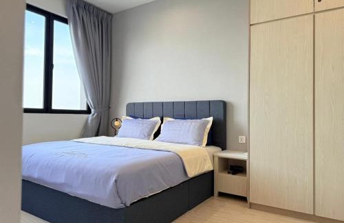 Kampung Sungai Nibong Apartment | Iconic Regency Service Residences - Bee's Home