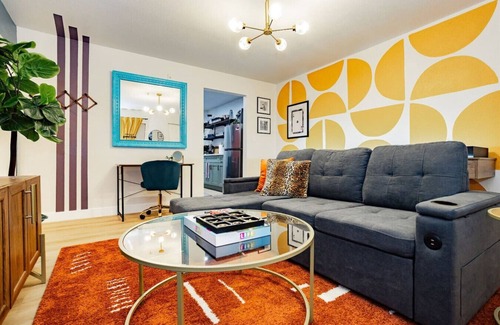 Arts District Apartment | Iconic Star Motel: Private Suite Steps to Strip