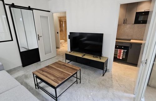 Liberation Apartment | Idéal Central Calme Cosy Chaleureux Zen Appartement Mignon