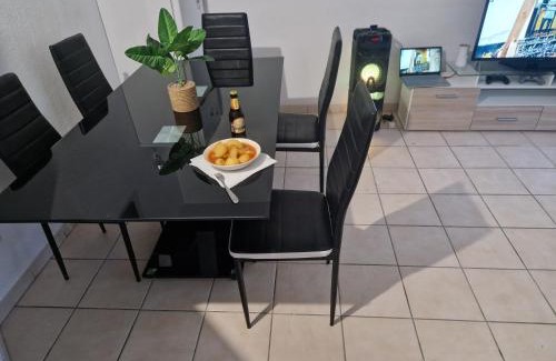Moyen-Vernet Apartment | Idéal pour séjour tranquille