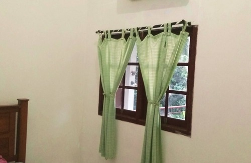 Jakarta House | Welcoming house with AC in vibrant Jakarta