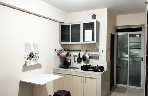Old Jakarta Apartment | Family friendly 2-bedroom apartment with AC, WiFi at Maldives home pluit seaview