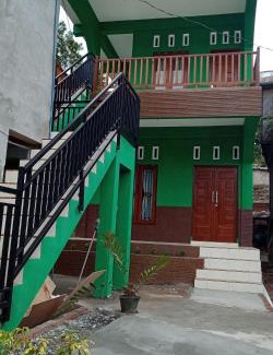 Bukit Lawang House | Ida Guest House & JUNGLE TREKKING