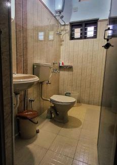 Ponmundi Villa | Idam homestay Ponmudi