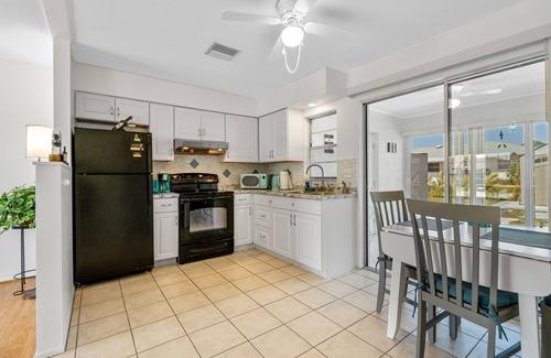 Warm Mineral Springs House | Ideal 1-Bedroom Escape Just Minutes from Warm Mineral Springs