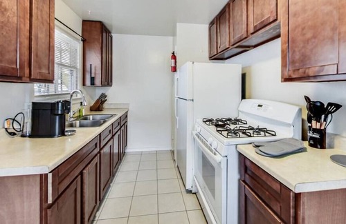 Downtown Berkeley Apartment | Ideal 1 Bedroom Near UC Berkeley