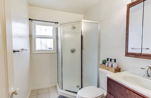 Downtown Berkeley Apartment | Ideal 1 Bedroom Near UC Berkeley