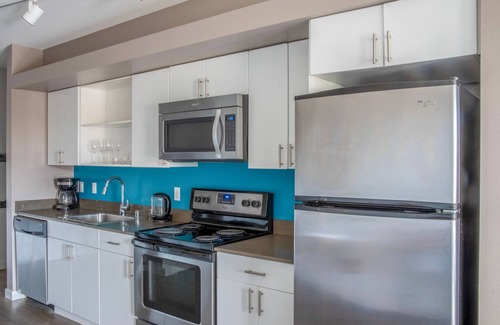 West Woodland Apartment | Ideal Ballard 1BR w/Lounge, nr Restaurants & Bars, by Blueground