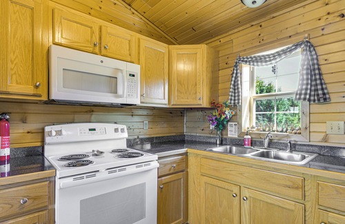 Alton Cottage | Ideal Base Near Zion & Bryce Canyon Nat'l Parks!