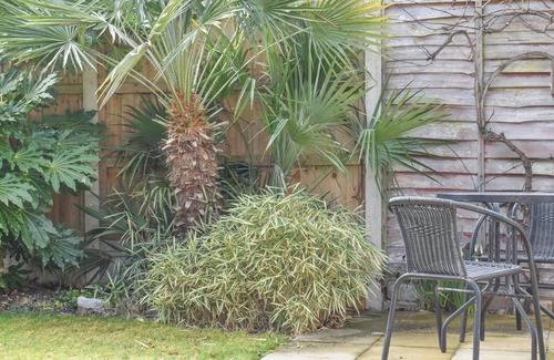 Pakefield Cottage | Ideal base to explore the area, close to a beach and all seaside amenities.