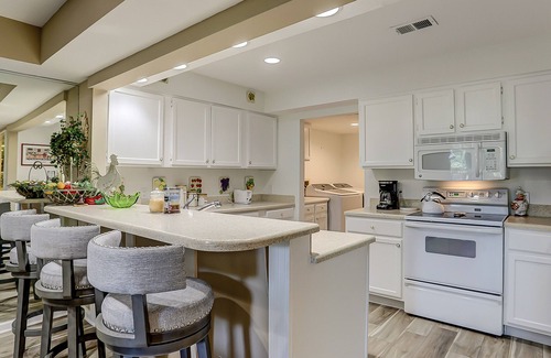 Palmetto Dunes House | Ideal beach villa w/shared pool, golf course view, & more